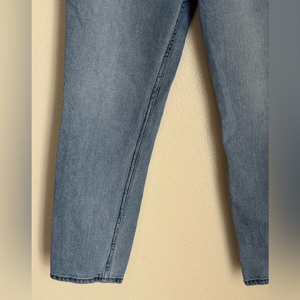 Hollister Curvy Ultra High-Rise Mom Jeans 27L Light Wash Vintage Stretch Denim - Picture 4 of 10
